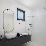 Seaside Luxury With A Swimming Pool Rastici, Ciovo - 22934 *