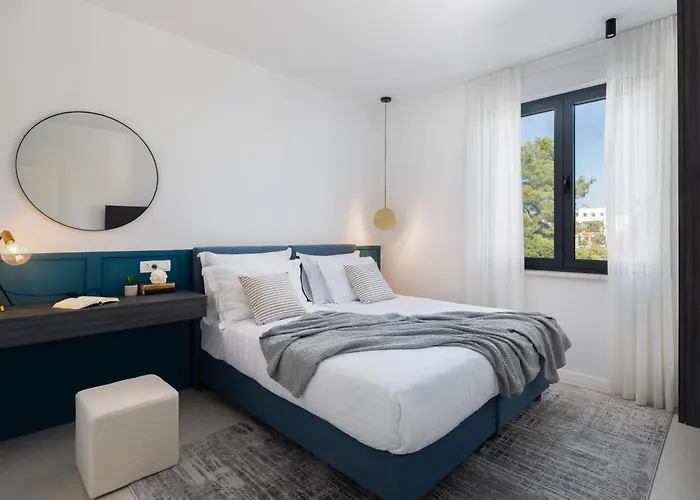 Seaside Luxury With A Swimming Pool Rastici, Ciovo - 22934 Willa *