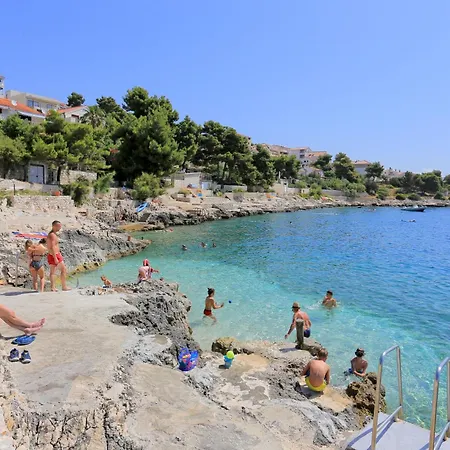 Seaside Luxury With A Swimming Pool Rastici, Ciovo - 22934 فيلة *