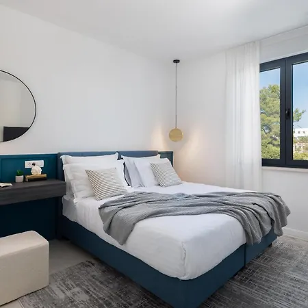 Seaside Luxury With A Swimming Pool Rastici, Ciovo - 22934 فيلة *