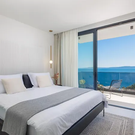 فيلة Seaside Luxury With A Swimming Pool Rastici, Ciovo - 22934 تروغير