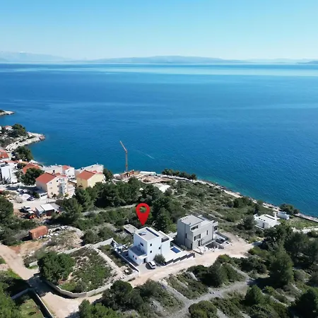 Seaside Luxury With A Swimming Pool Rastici, Ciovo - 22934 * 特罗吉尔