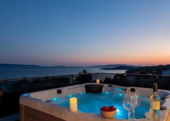 Seaside Luxury With A Swimming Pool Rastici, Ciovo - 22934