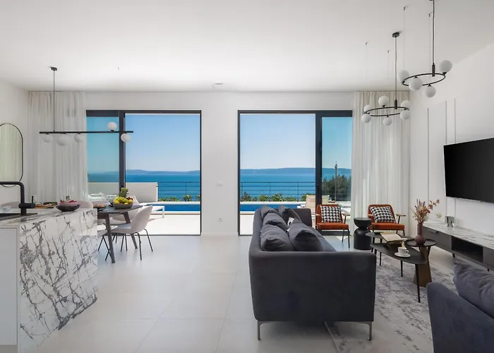 Seaside Luxury With A Swimming Pool Rastici, Ciovo - 22934