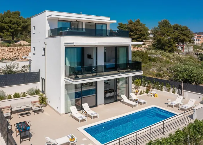 Βίλα Seaside Luxury With A Swimming Pool Rastici, Ciovo - 22934 Τρογκίρ